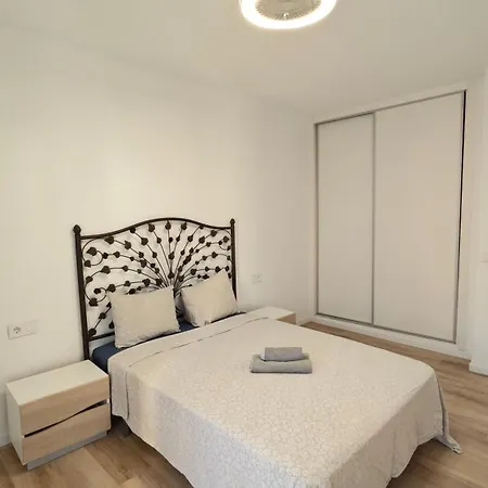 Mare Adeje أذيخي